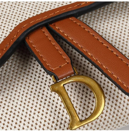 Carteira Feminina Estilo Vintage Novo Modelo Bolsa de Moedas com D-clip Multiuso Grande Capacidade Porta Cartão e Moedas para Comércio Internacional