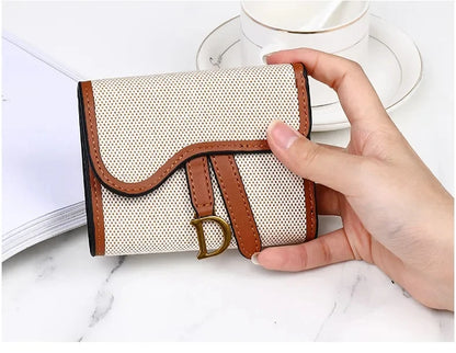 Carteira Feminina Estilo Vintage Novo Modelo Bolsa de Moedas com D-clip Multiuso Grande Capacidade Porta Cartão e Moedas para Comércio Internacional