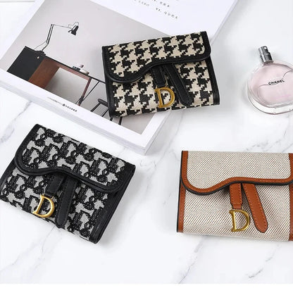 Carteira Feminina Estilo Vintage Novo Modelo Bolsa de Moedas com D-clip Multiuso Grande Capacidade Porta Cartão e Moedas para Comércio Internacional