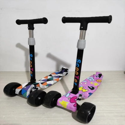Patinete Infantil Dobrável Altura Ajustável Pedais Largos Patinete Infantil com Rodas que Piscam Patinete Dobrável Leve