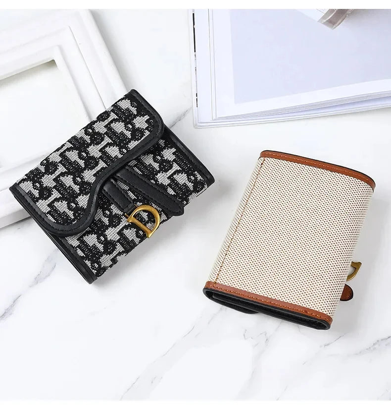 Carteira Feminina Estilo Vintage Novo Modelo Bolsa de Moedas com D-clip Multiuso Grande Capacidade Porta Cartão e Moedas para Comércio Internacional